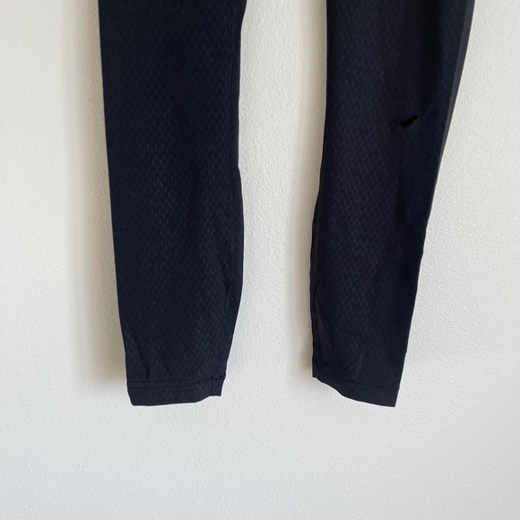 Lululemon Align Diverge Emboss Black Leggings Size 4 - Picture 5 of 10